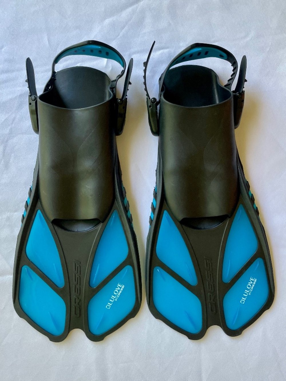 Cressi Bonete Snorkel Fins - size adult S/M (4 1/2-8 1/2)